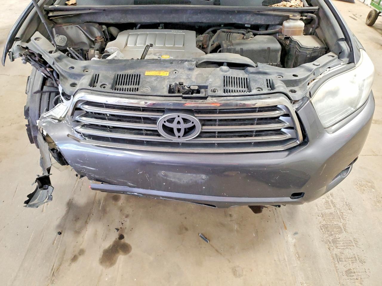 Toyota Highlander Sport