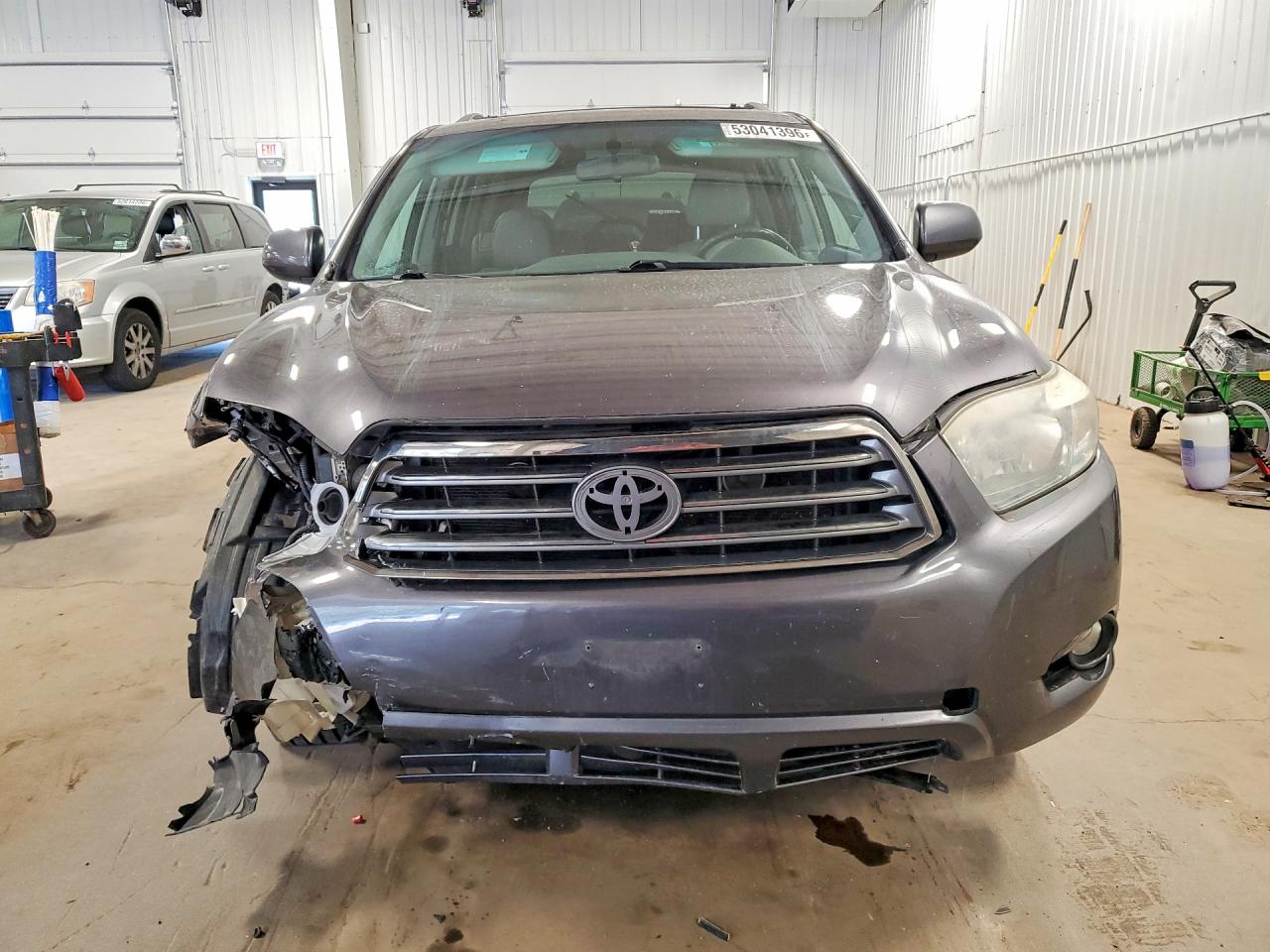 Toyota Highlander Sport