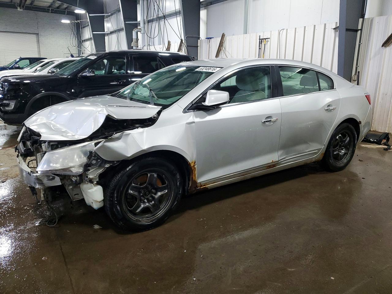 Salvage Buick LaCrosse Image