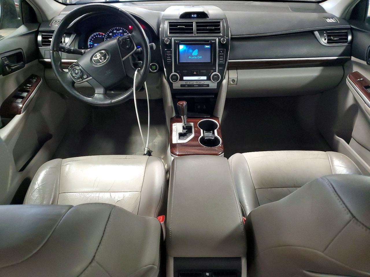Toyota Camry Xle