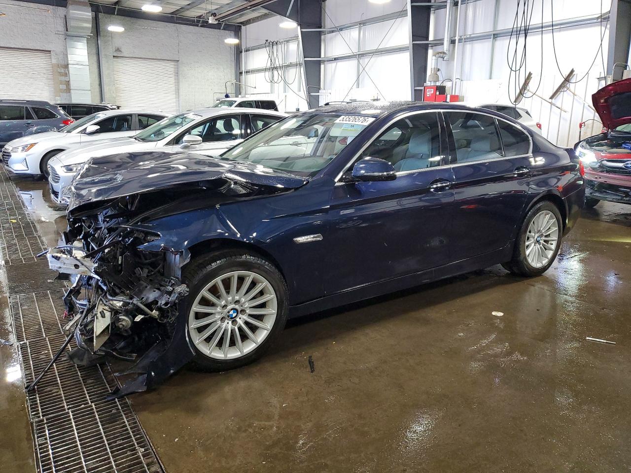 Salvage BMW 5 Series Image