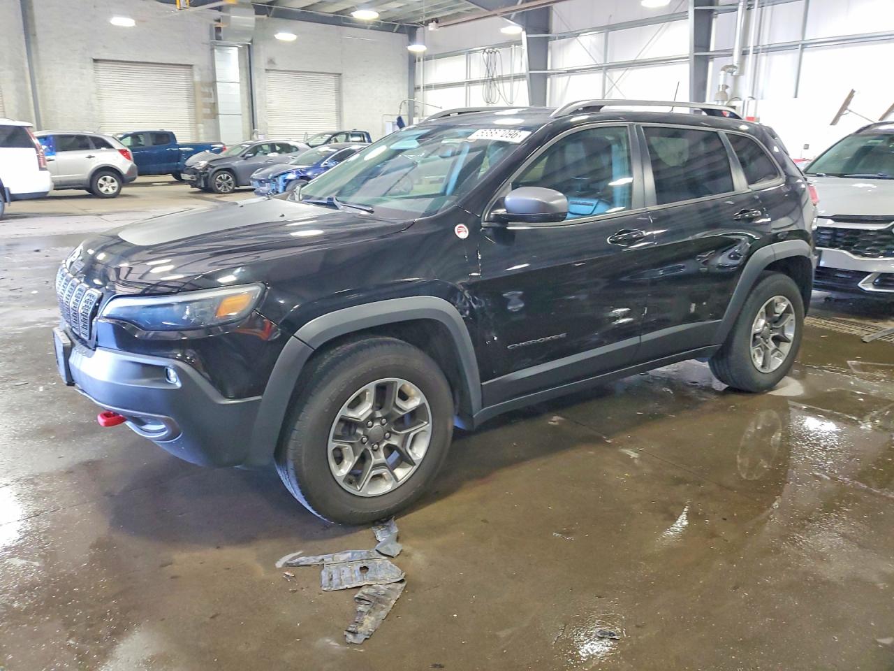 Salvage Jeep Cherokee Image