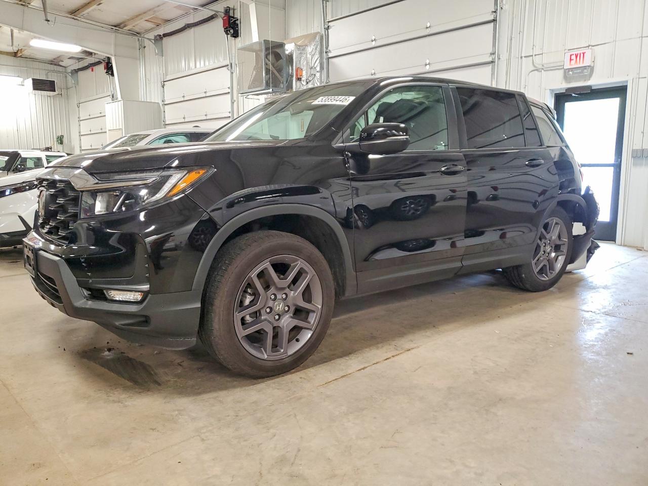 Salvage Honda Passport Image