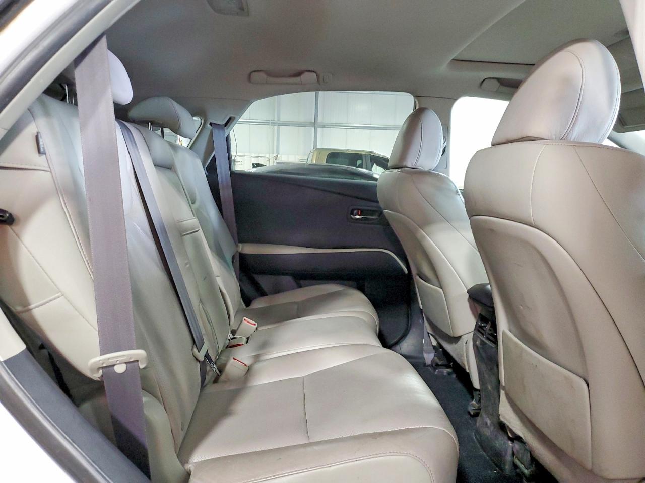 Lexus RX Base