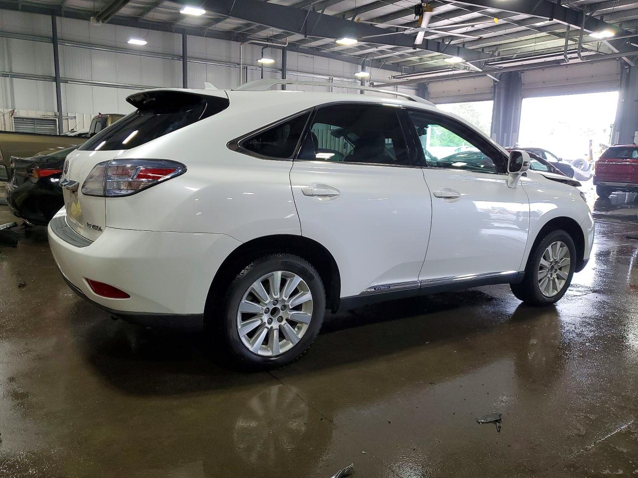 Lexus RX Base
