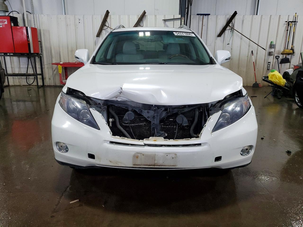 Lexus RX Base
