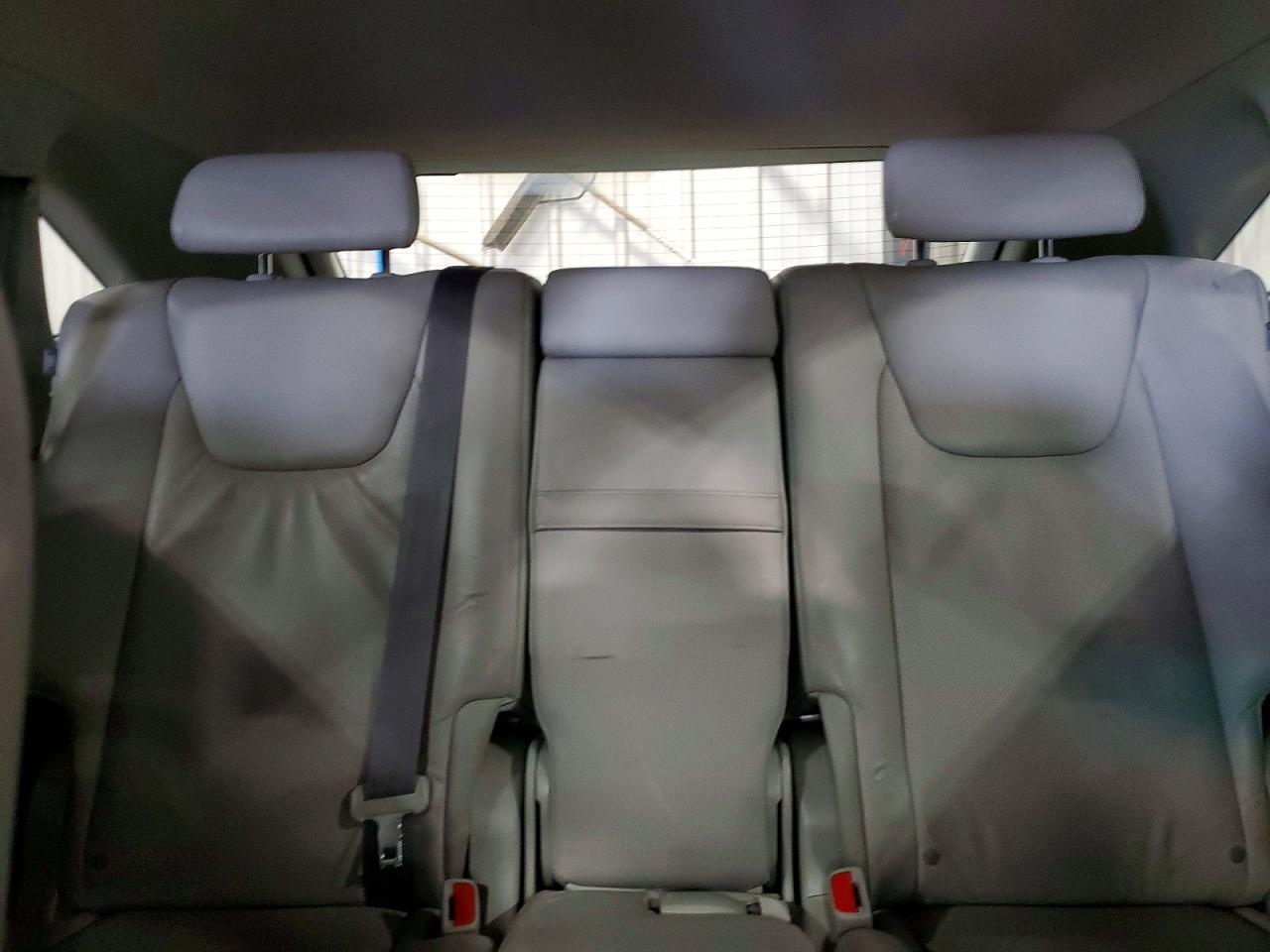 Lexus RX Base