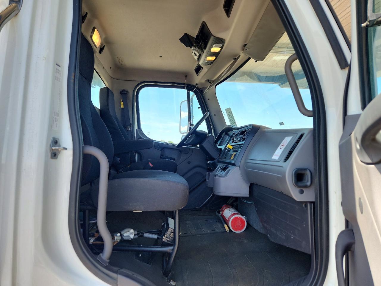 Freightliner M2
