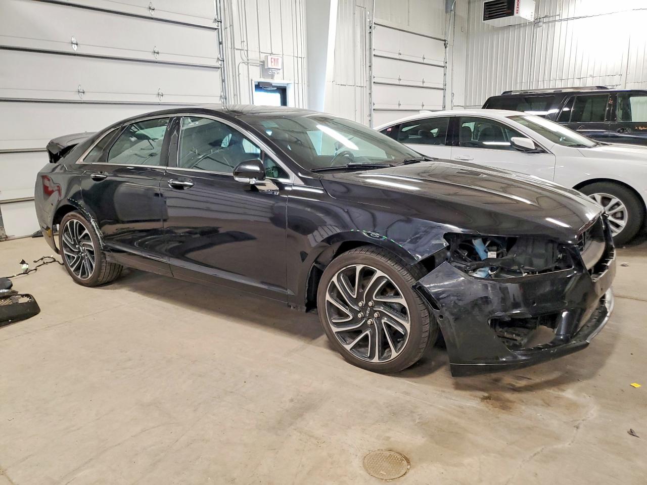 Lincoln MKZ Reserve