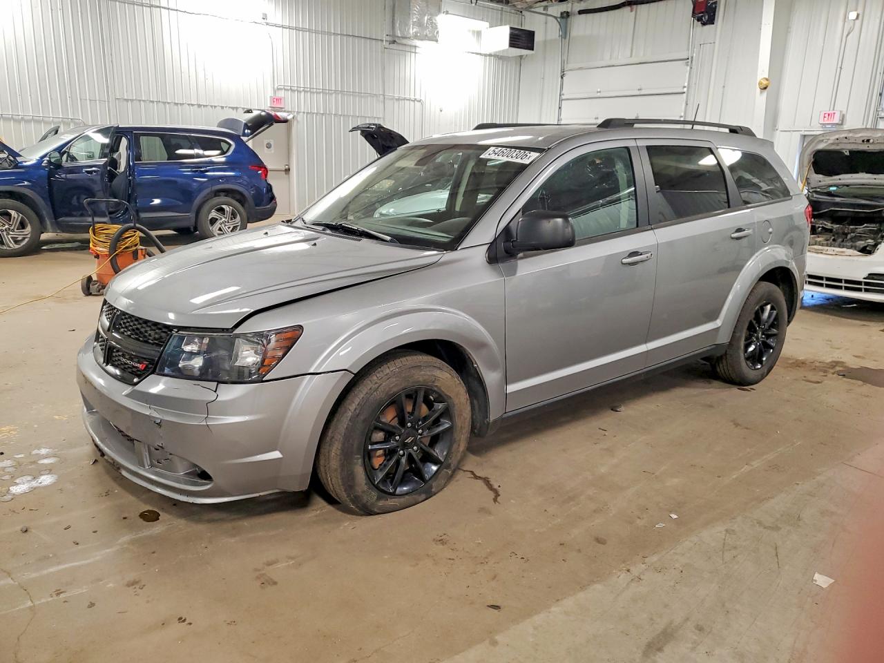 Salvage Dodge Journey Image
