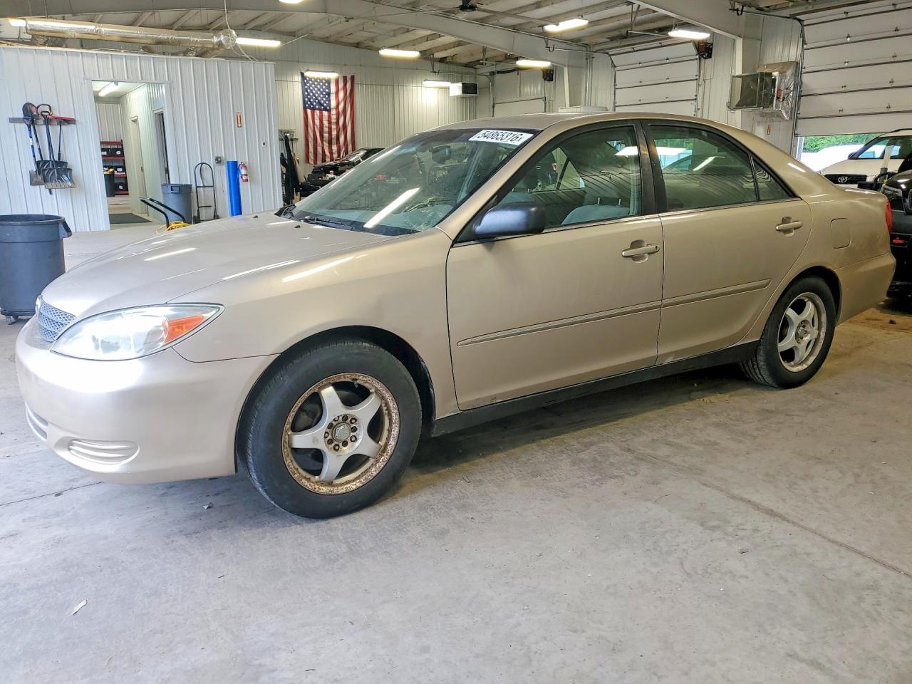 Salvage Toyota Camry Image