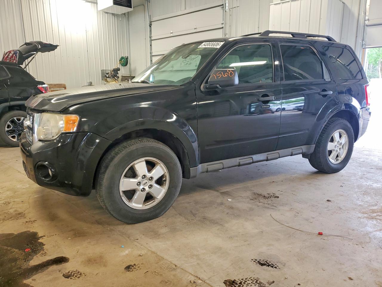 Salvage Ford Escape Image