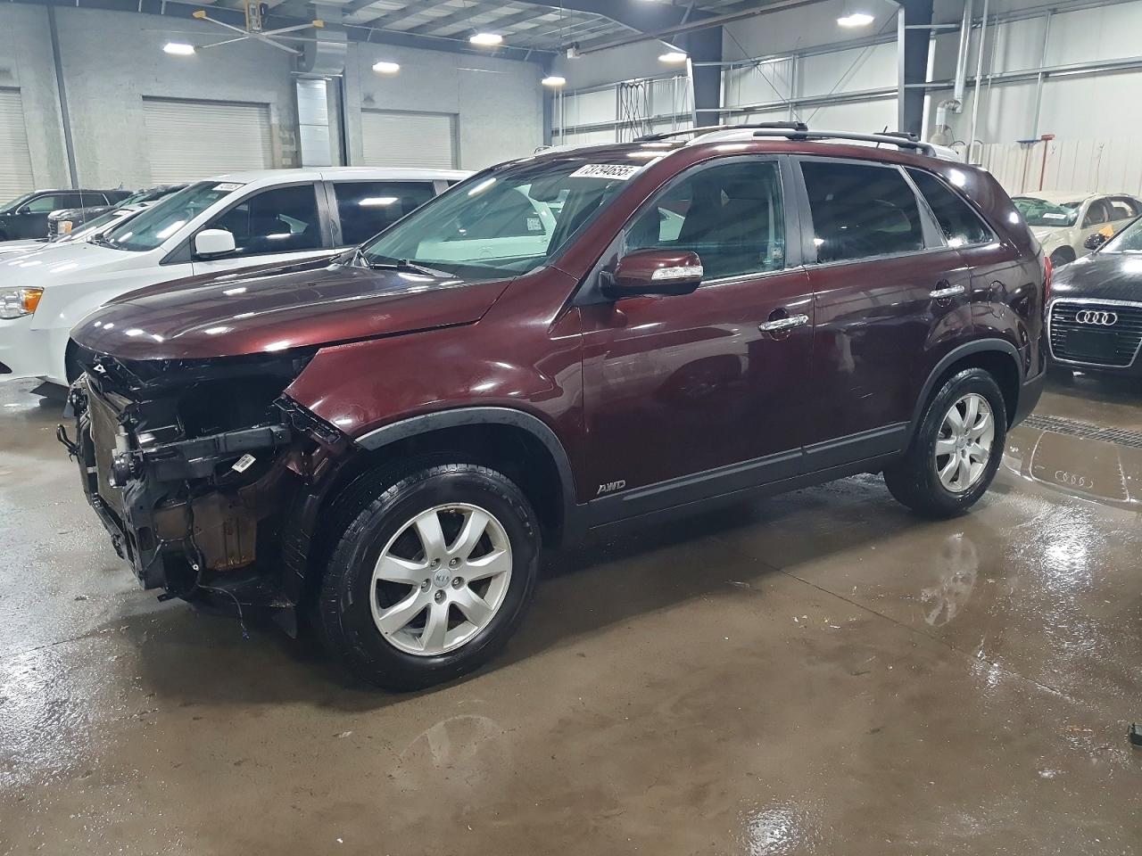 Salvage Kia Sorento Image