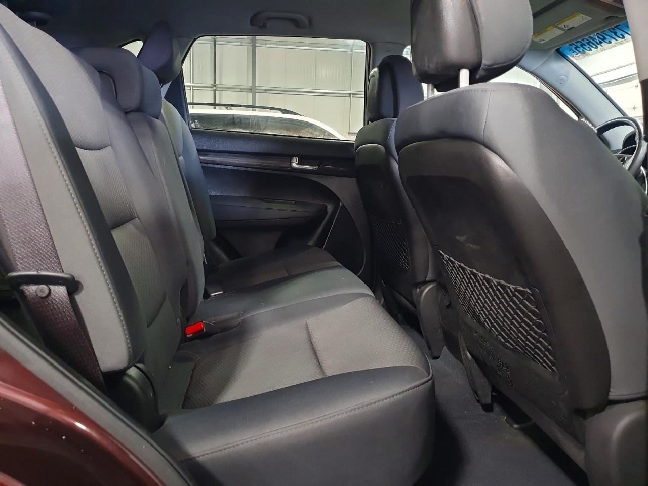 Kia Sorento Base