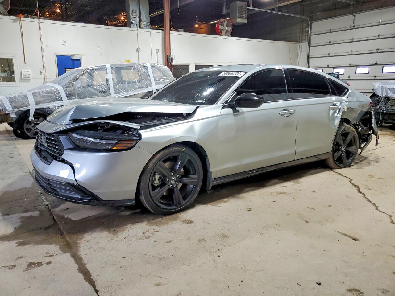 Salvage Honda Accord Image