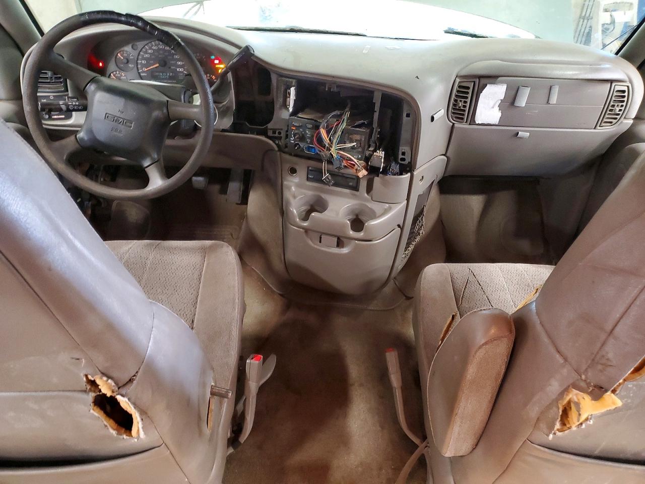 GMC Safari