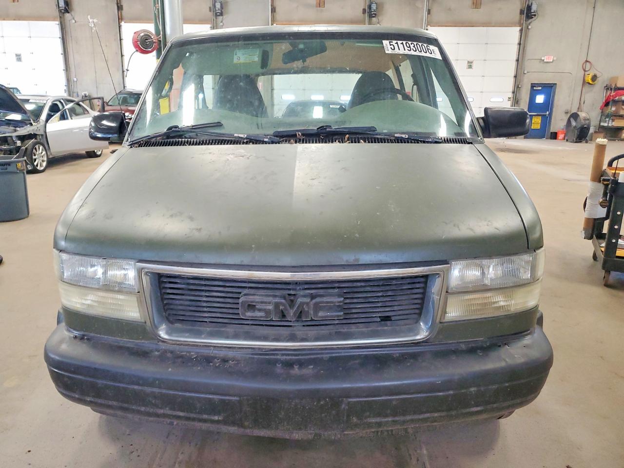 GMC Safari
