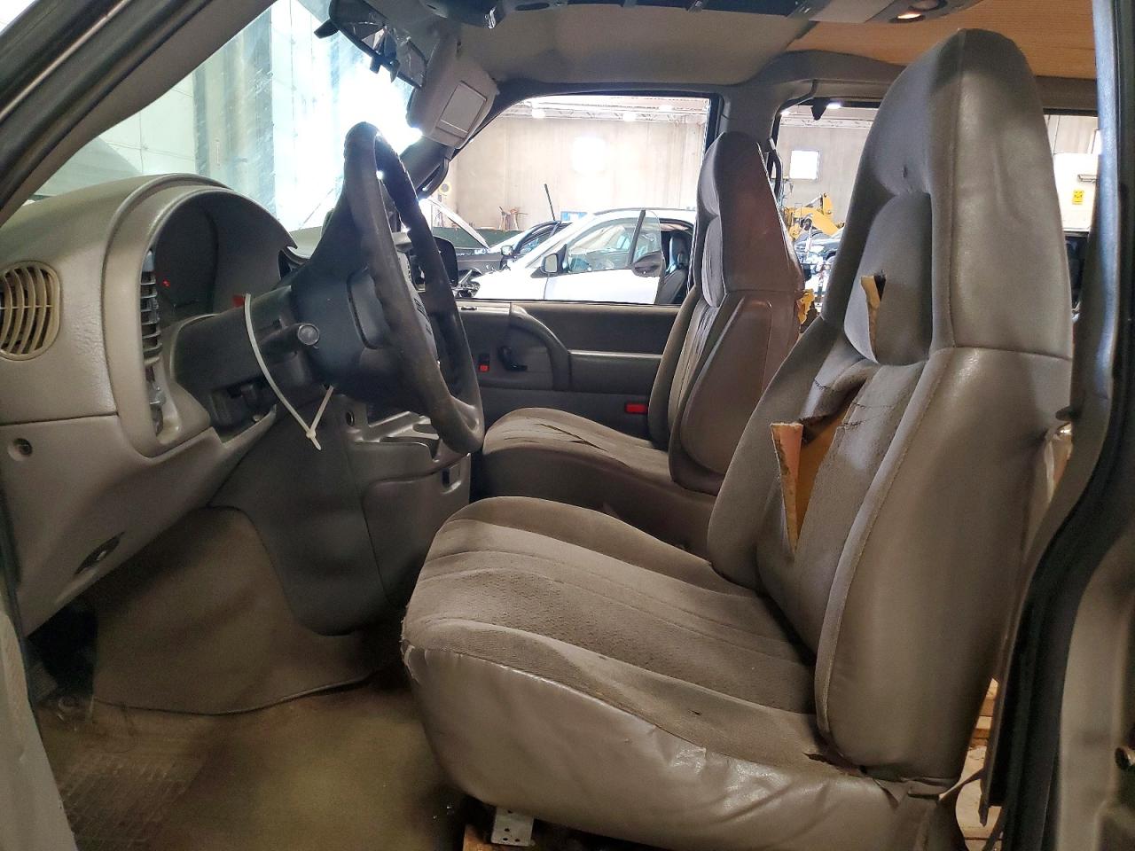 GMC Safari