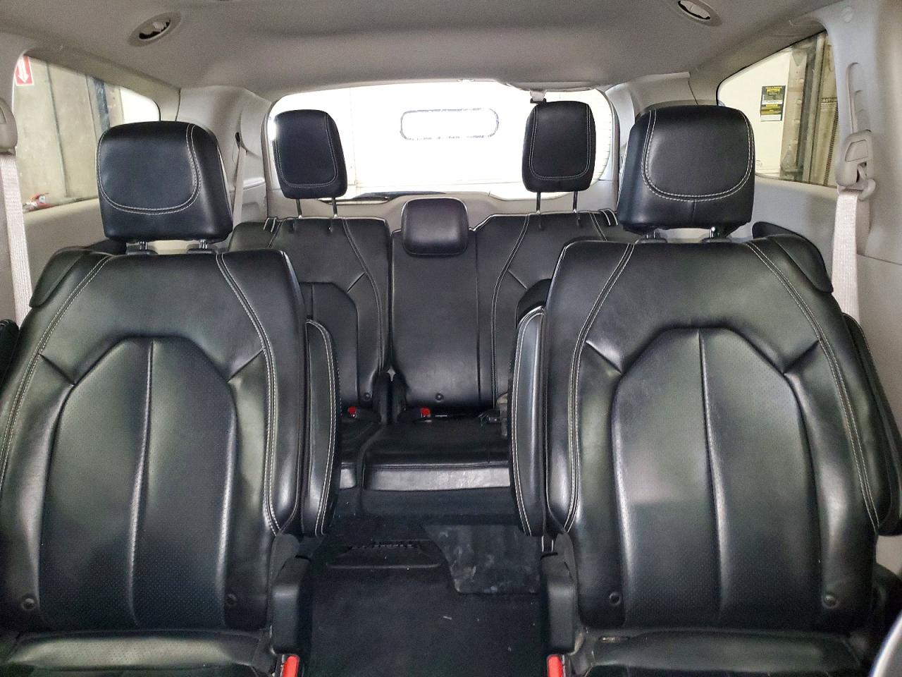 Chrysler Minivan Lxi