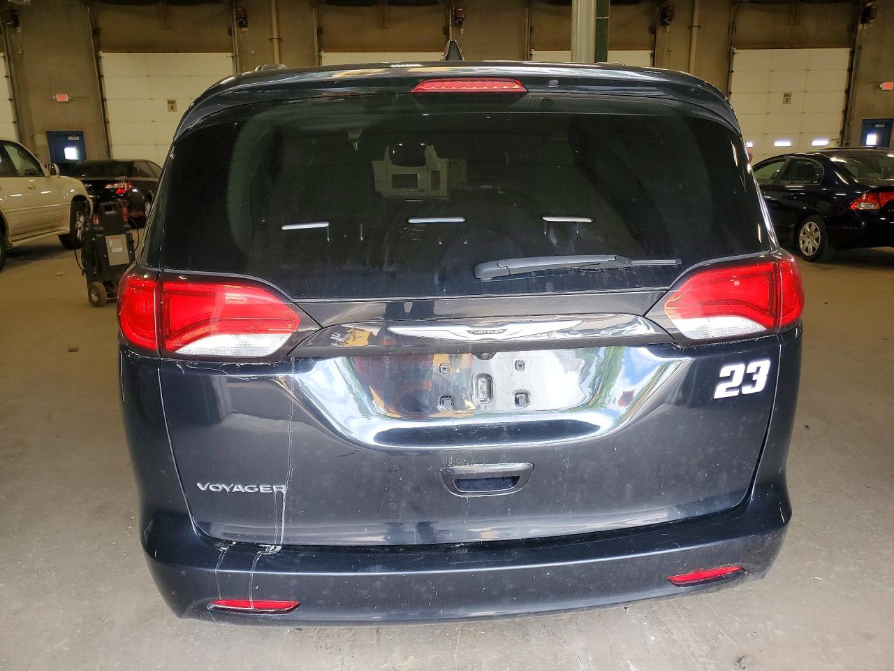 Chrysler Minivan Lxi