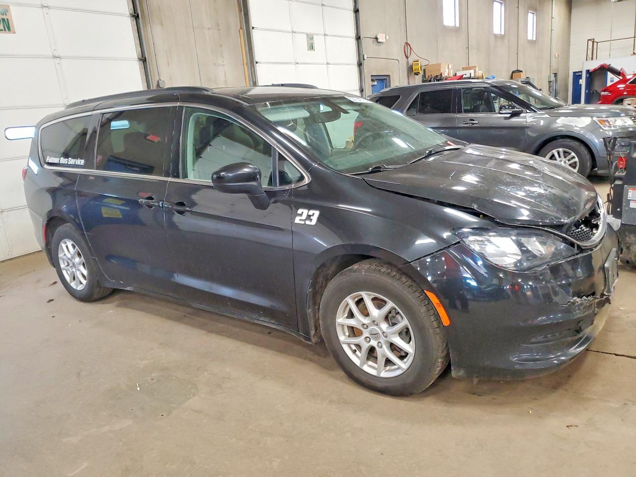 Chrysler Minivan Lxi
