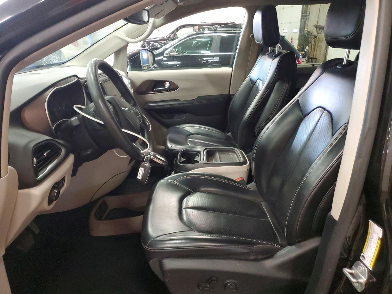 Chrysler Minivan Lxi