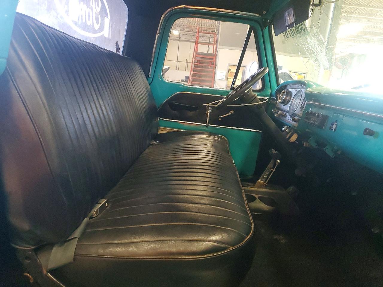 Ford F-100