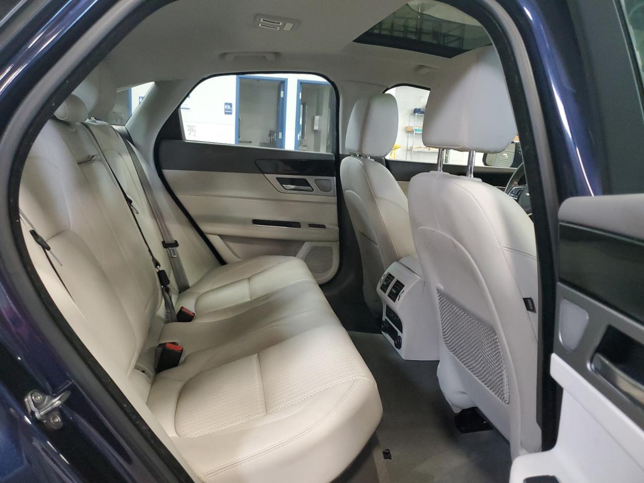 Jaguar XF Prestige