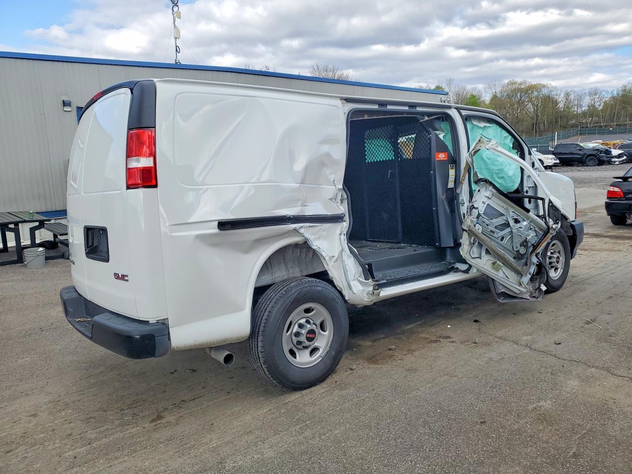 GMC Savana G2500