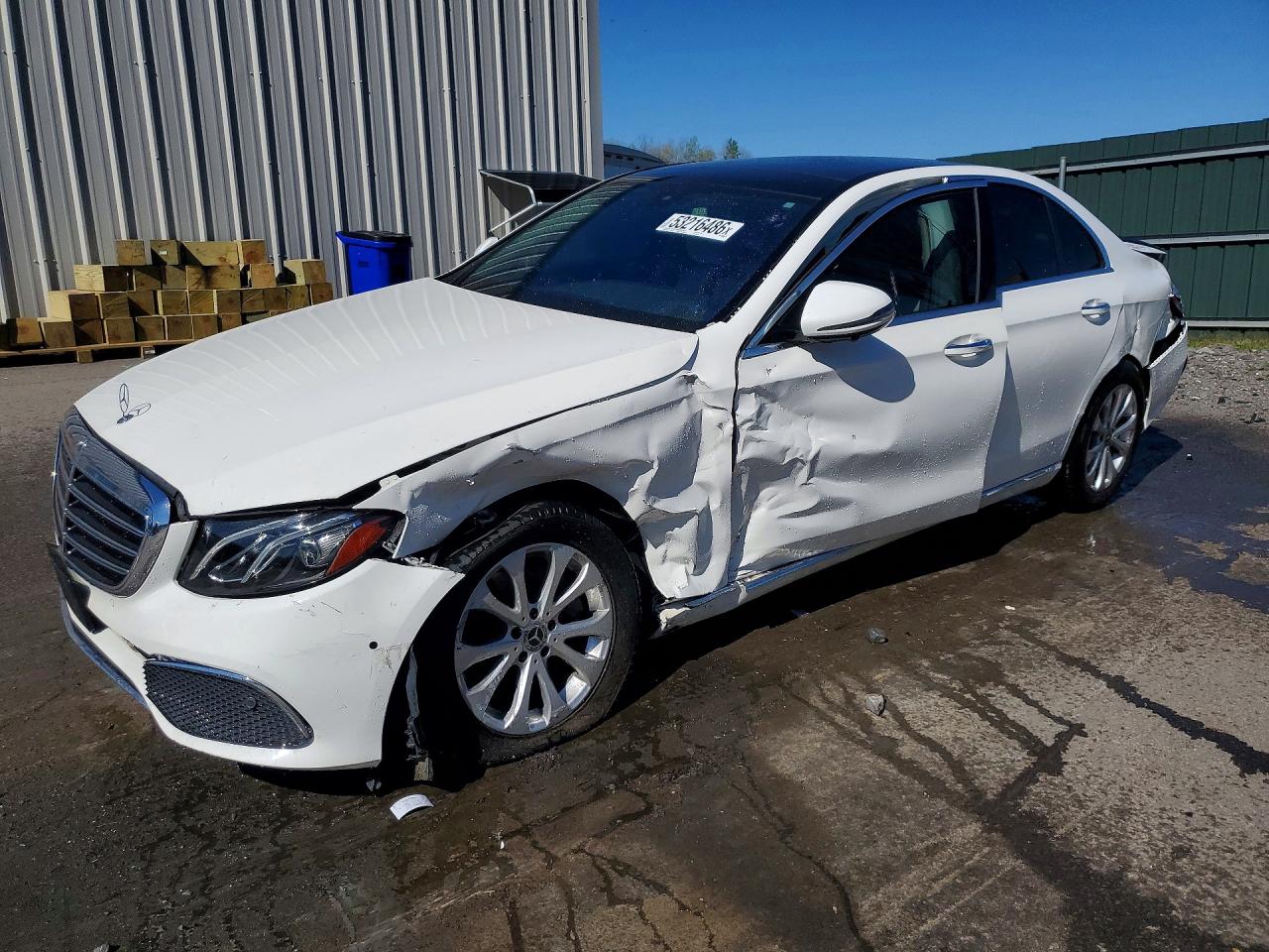 Salvage Mercedes-Benz E-Class Image
