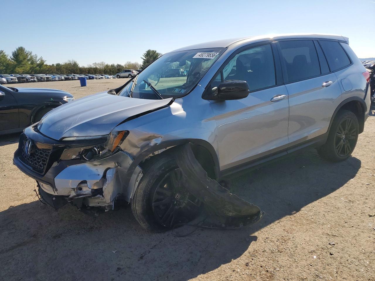 Salvage Honda Passport Image