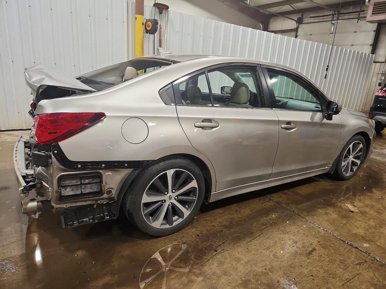 Subaru Legacy 3.6r Limited
