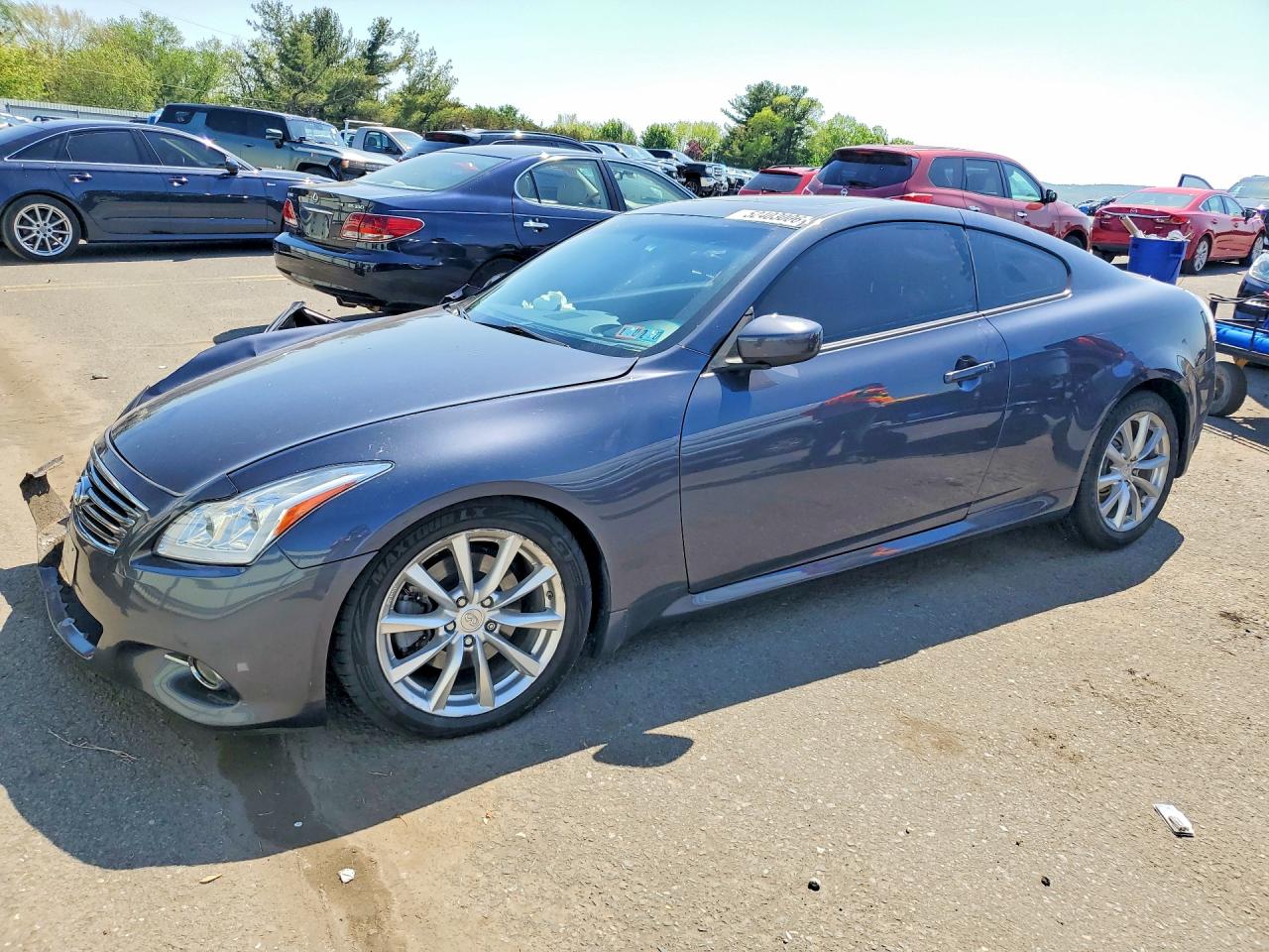 Salvage INFINITI G37 Image