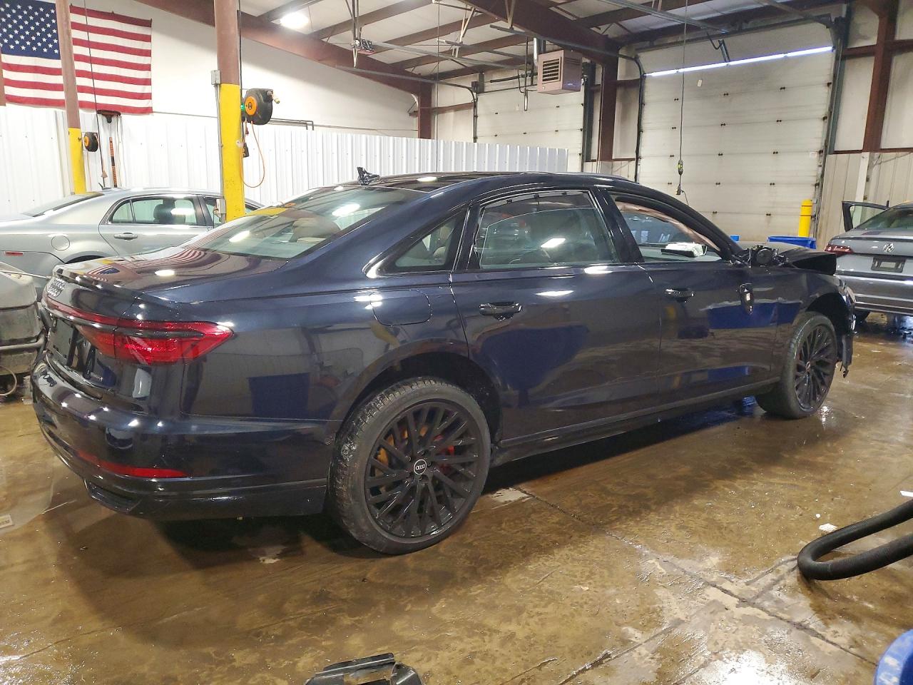 Audi A8 L E