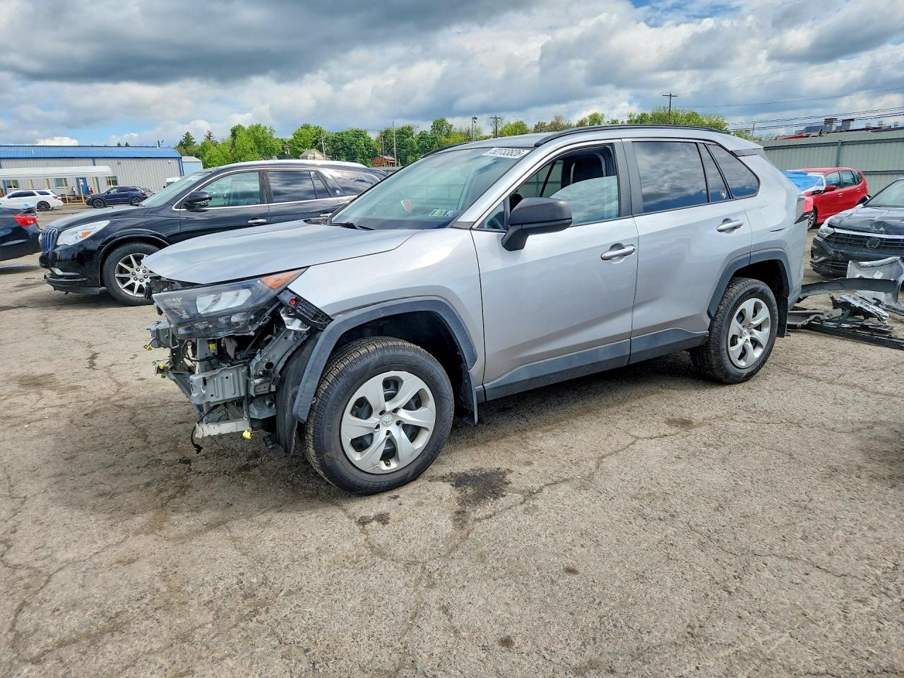 Salvage Toyota RAV4 Image