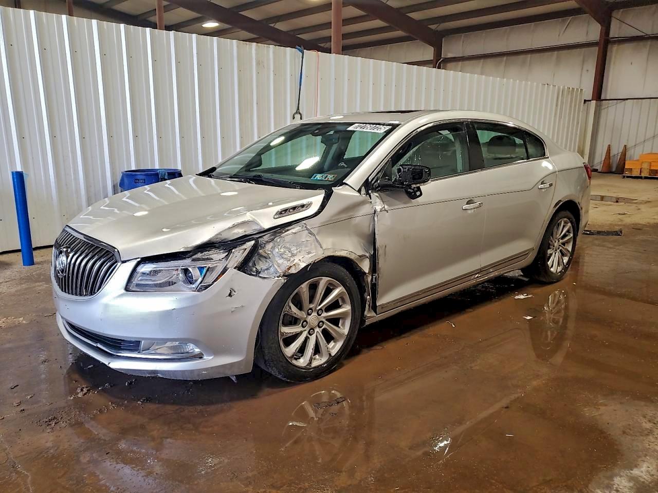 Salvage Buick LaCrosse Image