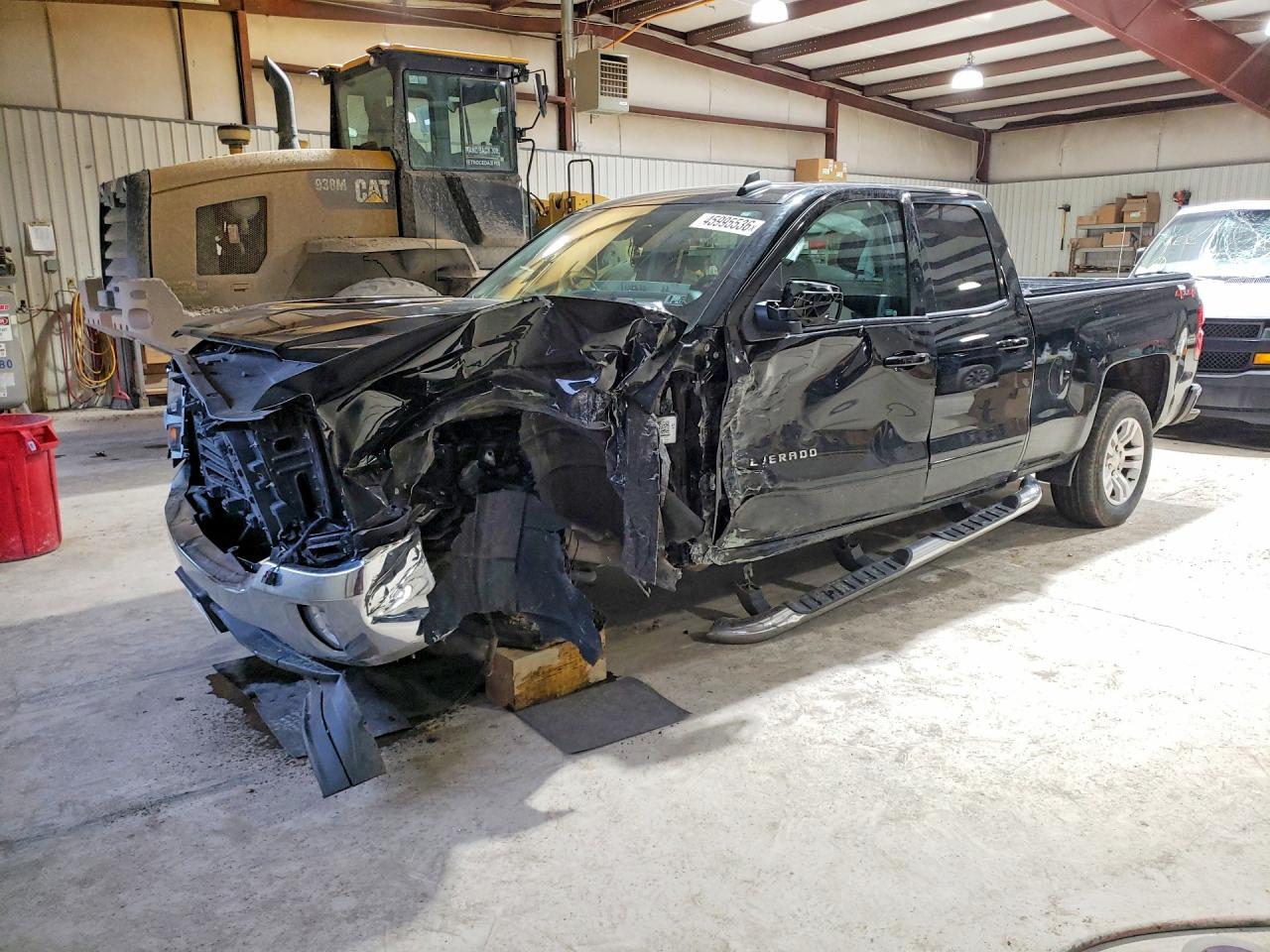 Salvage Chevrolet Silverado Image