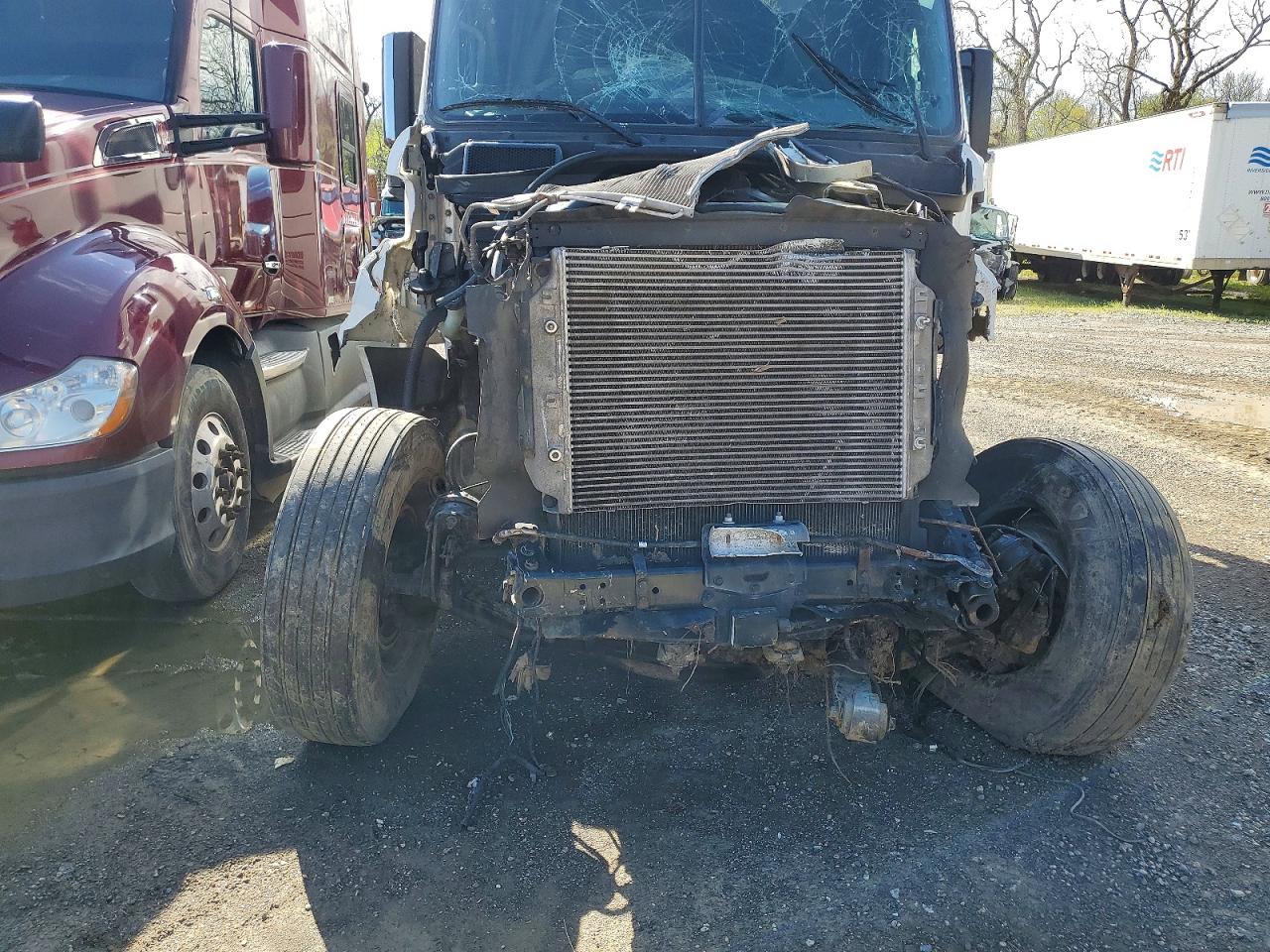 Freightliner Cascadia 125