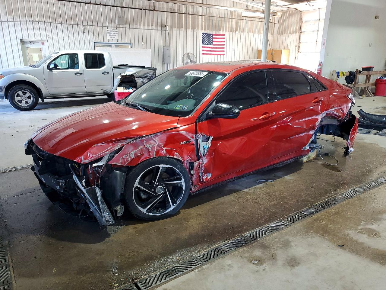 Salvage Hyundai ELANTRA Image