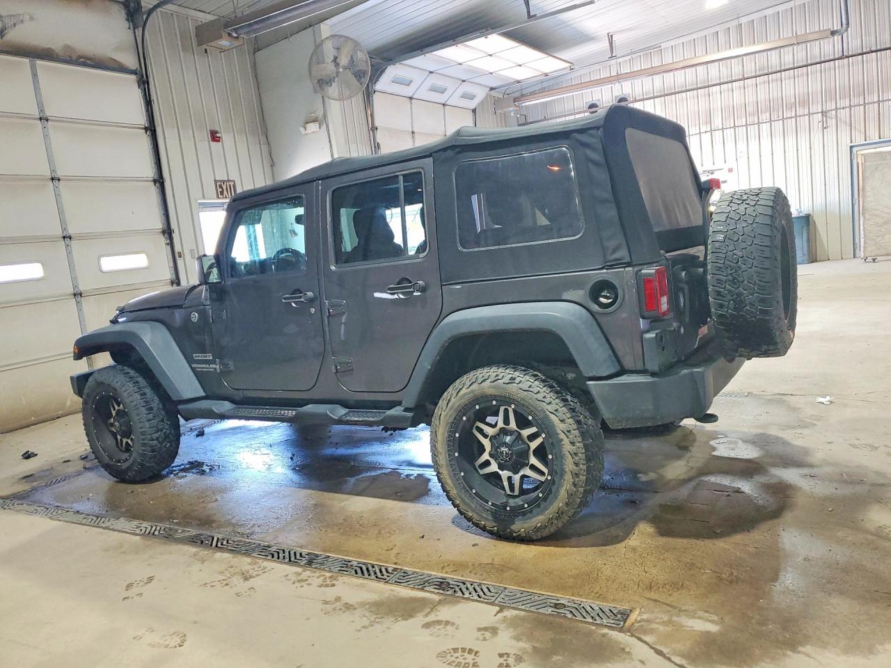 Jeep Wrangler Sport