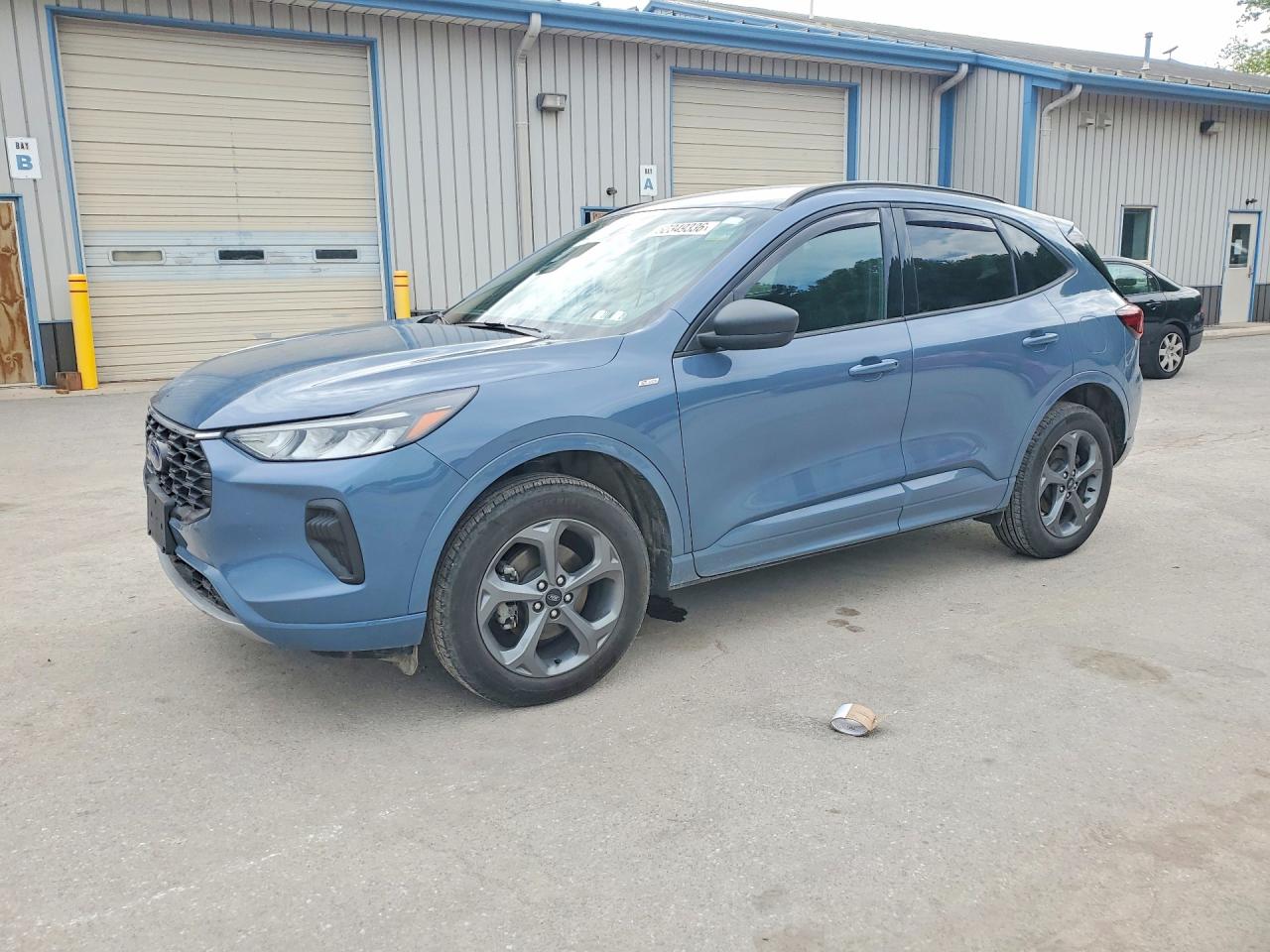 Salvage Ford Escape Image