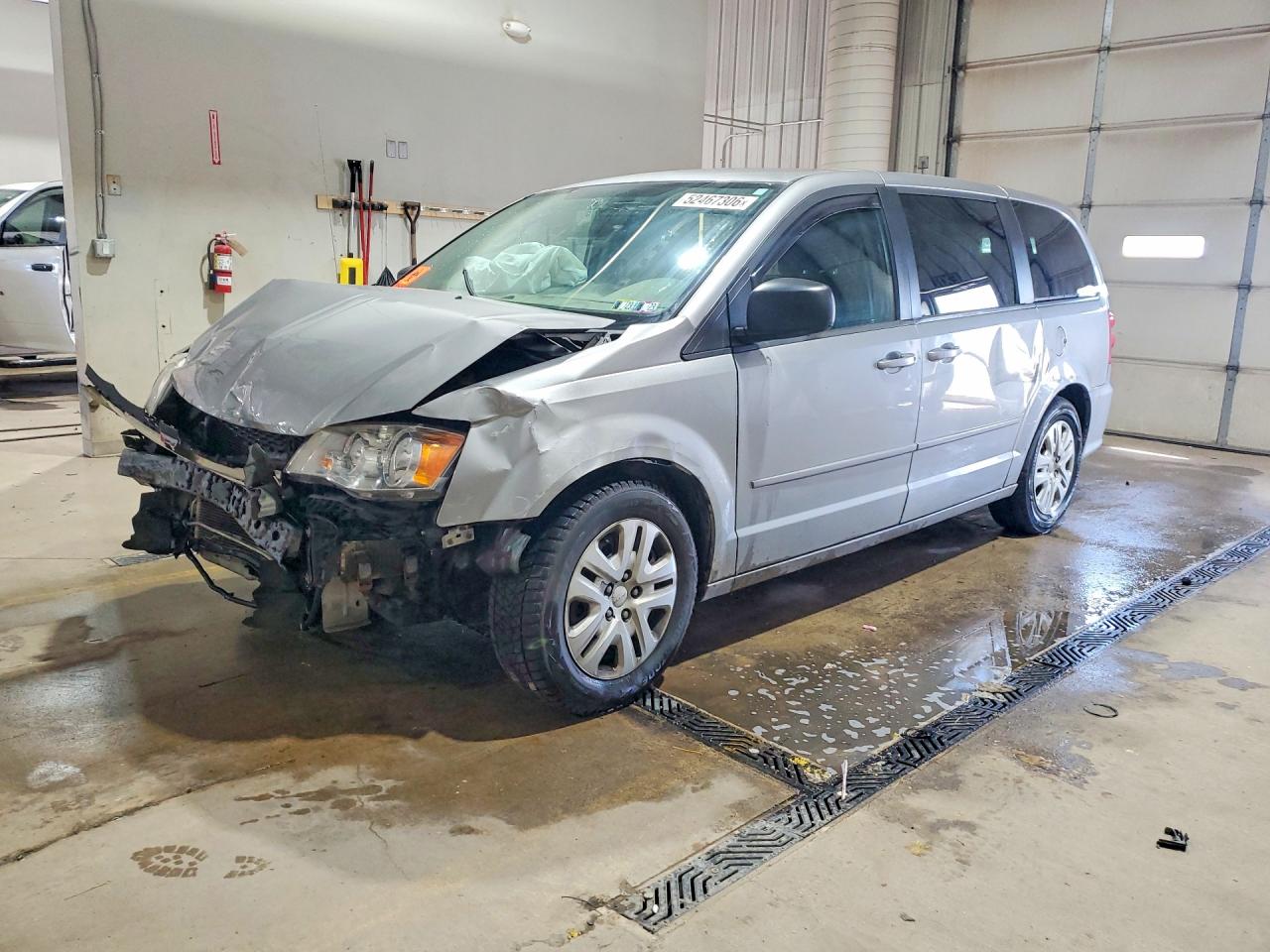 Salvage Dodge Caravan Image