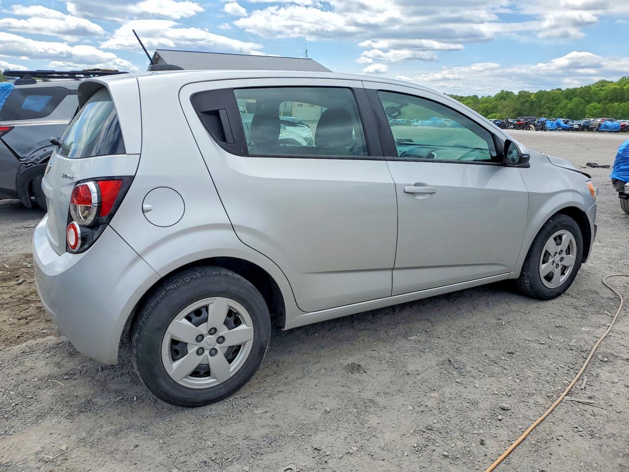 Chevrolet Sonic Ls