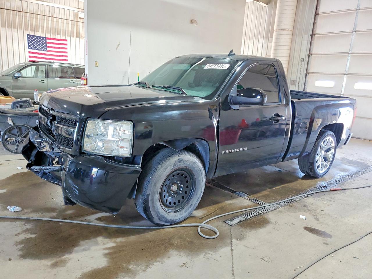 Salvage Chevrolet Silverado Image