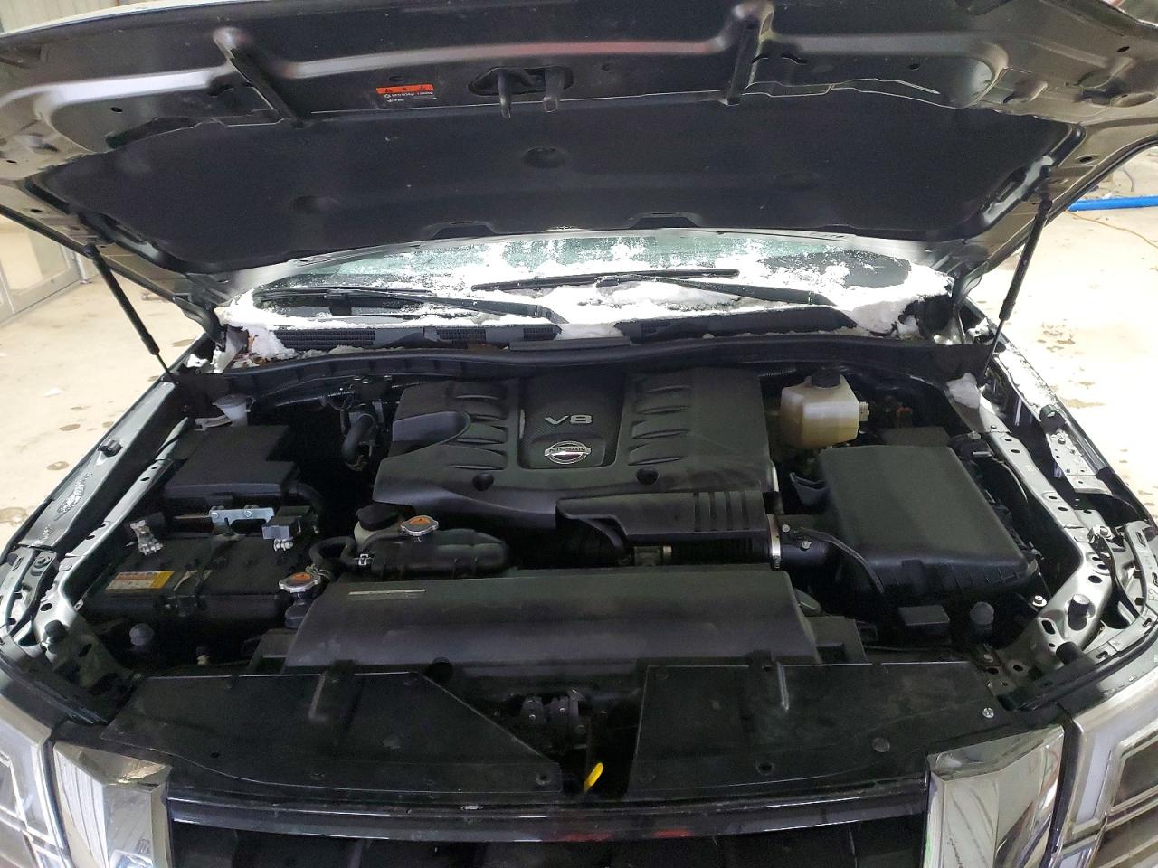 Nissan Armada Sv