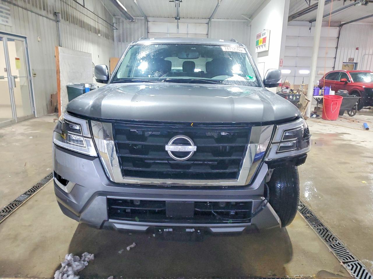 Nissan Armada Sv