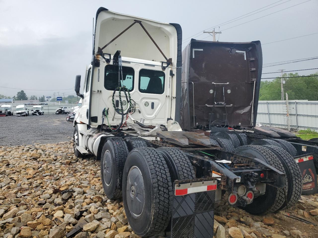 Freightliner Cascadia 1