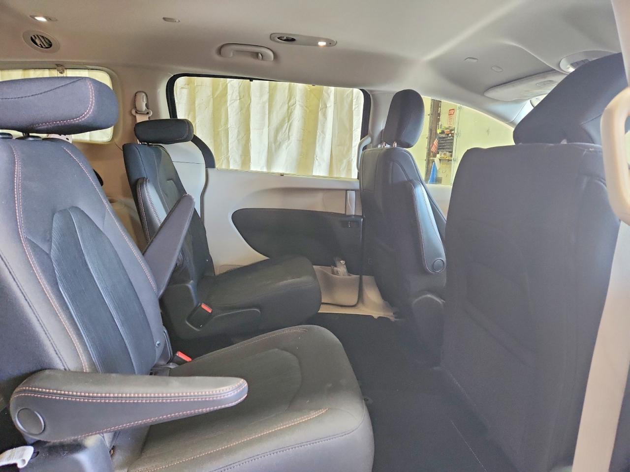 Chrysler Pacifica Touring