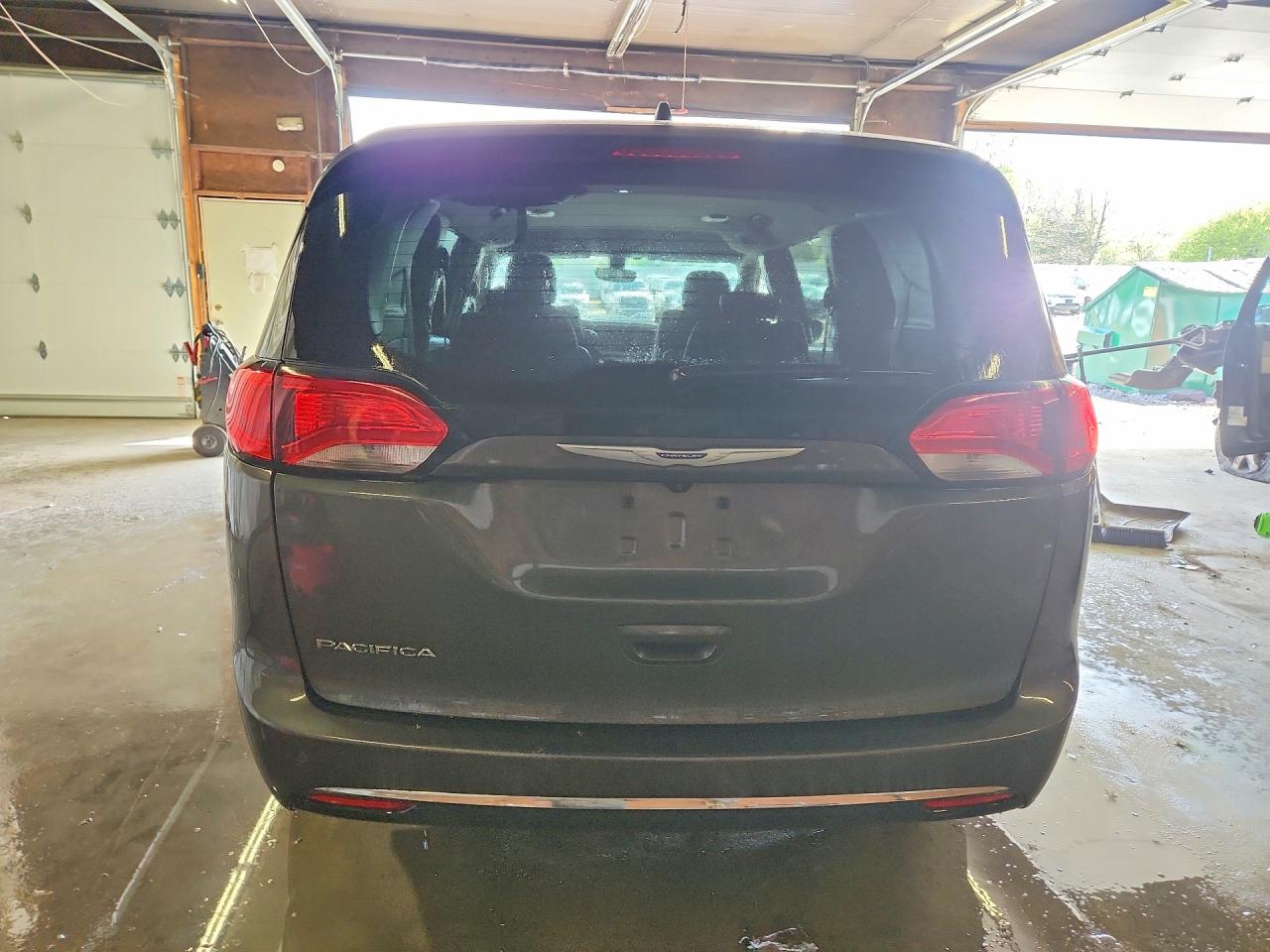 Chrysler Pacifica Touring