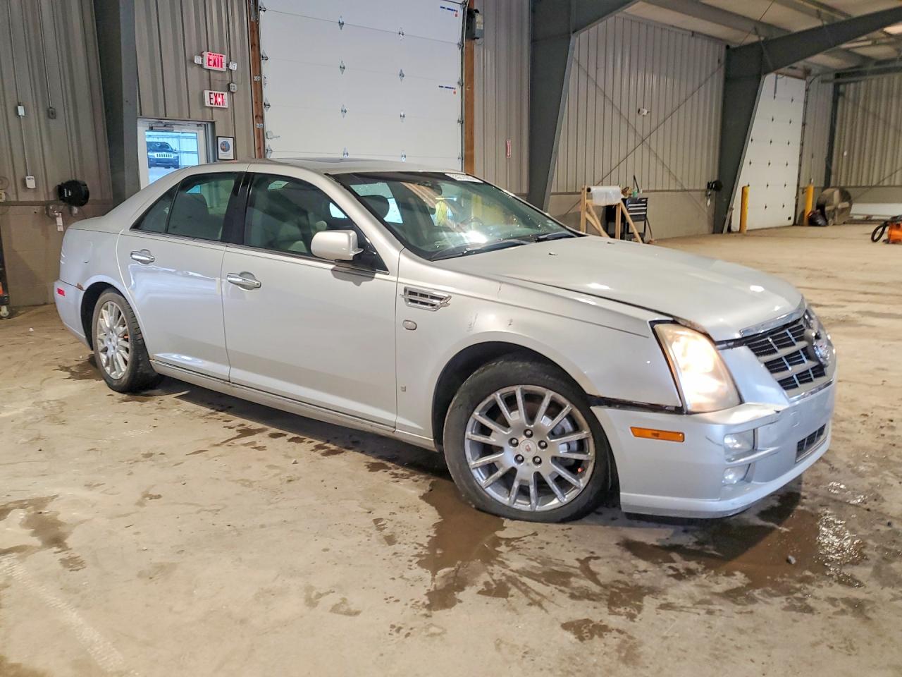 Cadillac STS